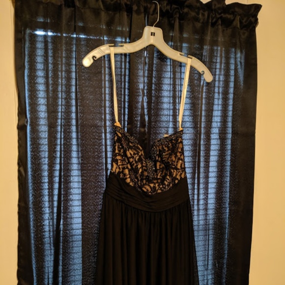 dress - Picture 1 of 1